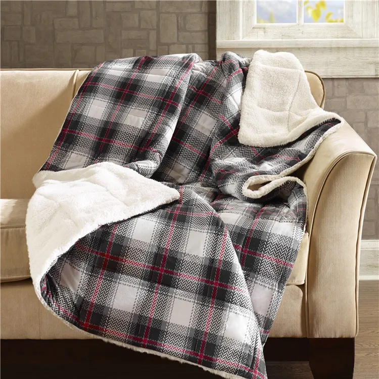Wholesale high quality modern bed blanket red plaid pattern queen size blankets