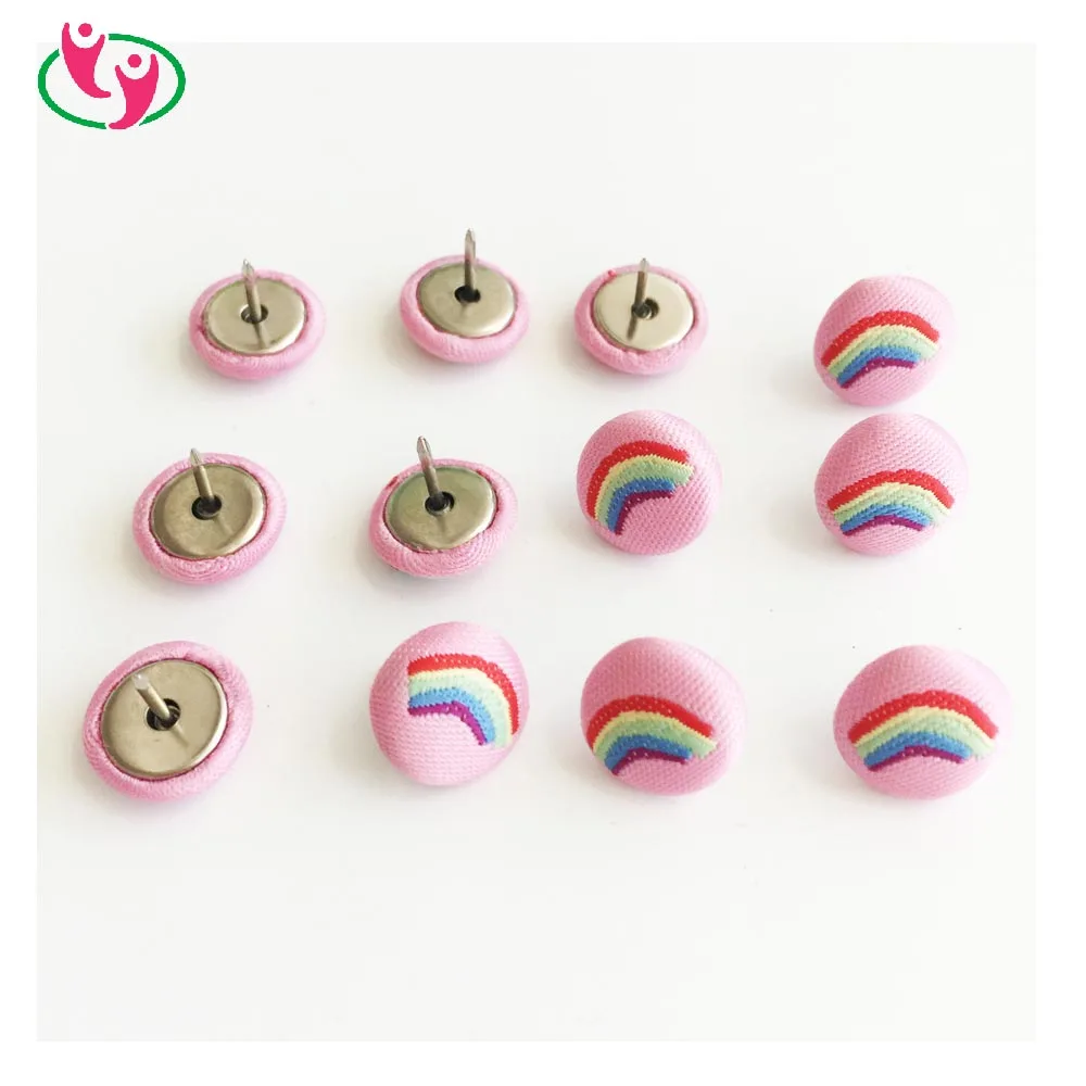 Высокое качество Необычные декоративные ткани канцелярские кнопки с логотипом на выбор заказчика