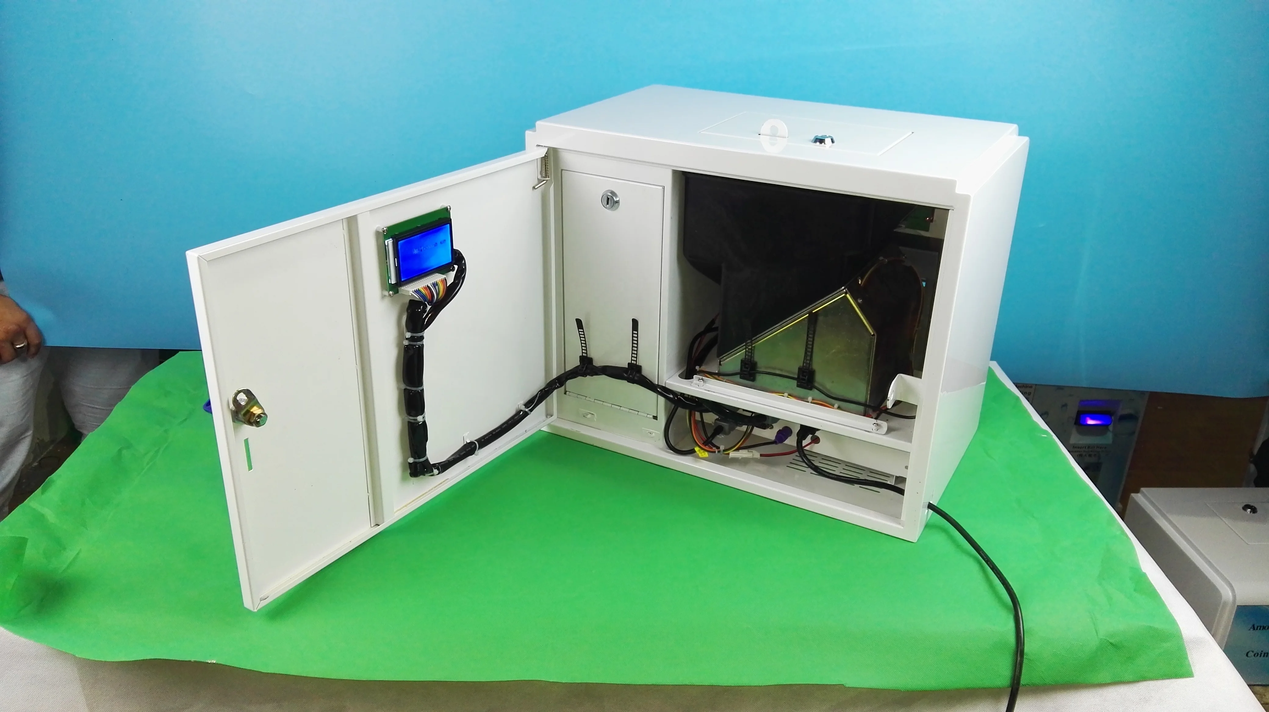 Little body with great power, small ATM with complete function