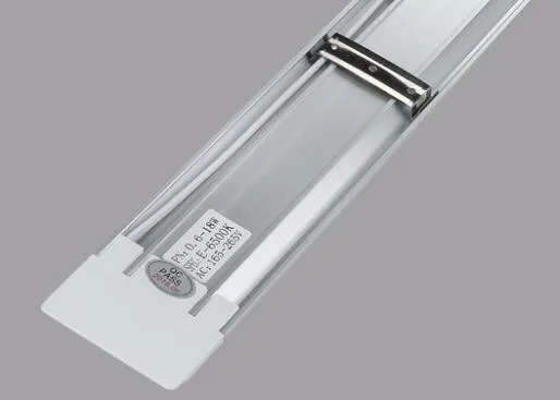 High lumen 18W 36W 0.6M 1.2M 2FT 4FT iron aluminum fixture T8 LED batten light with CE