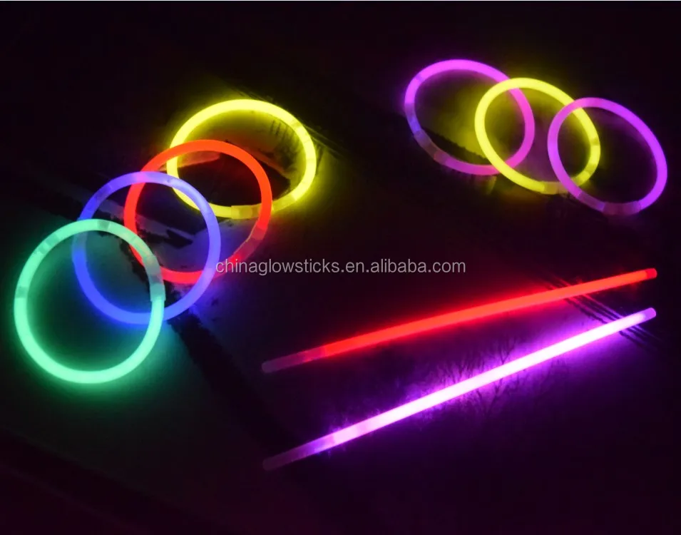 hot sale fluorescent glow sticks light liquids 8 inch glow stick bracelets