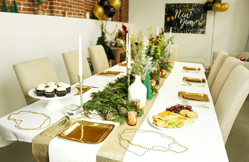 Wholesale New Hot Sell Disposable 250gsm  9 inch Square Gold Foil Paper Plates