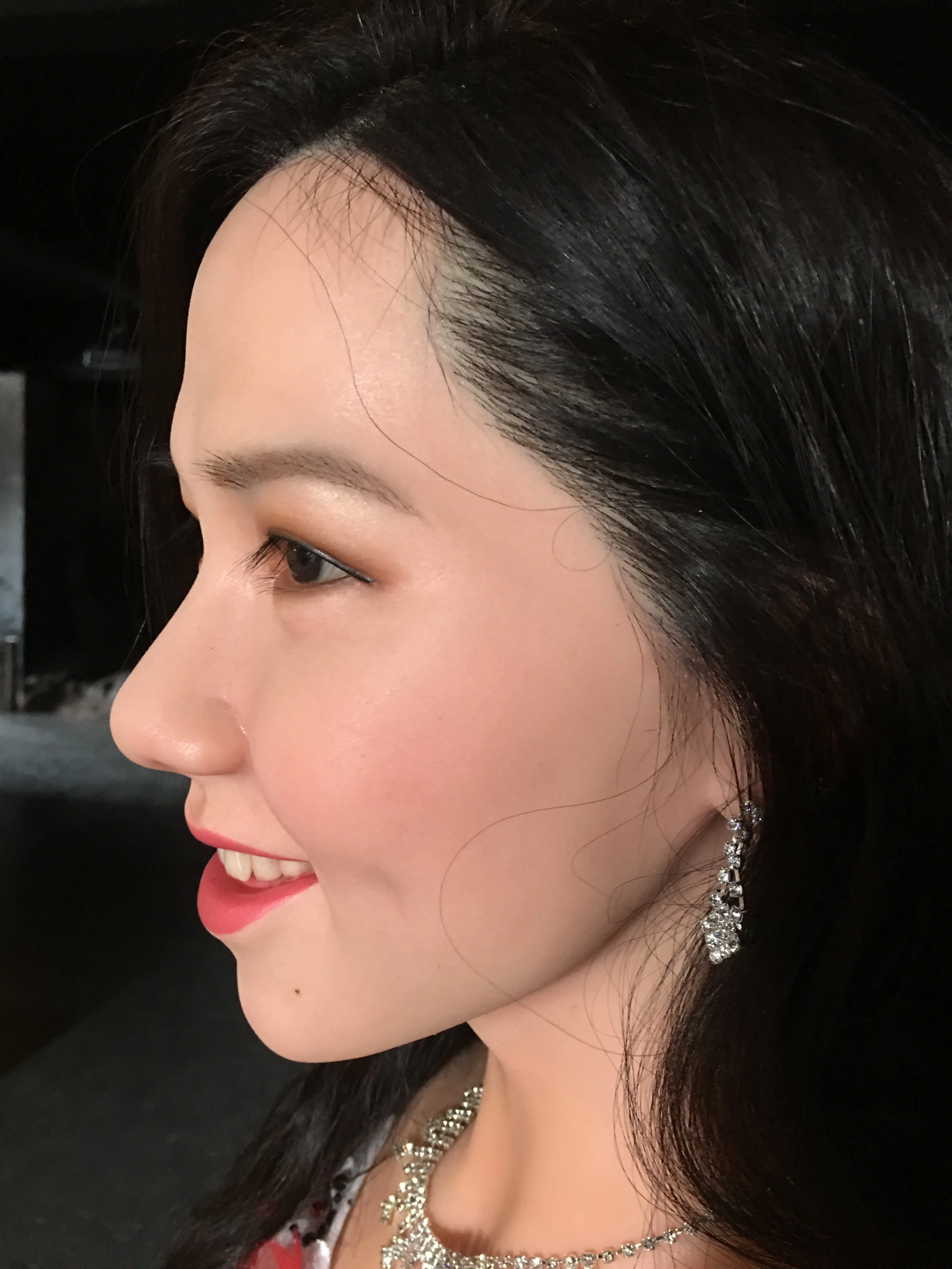 Realistic sculpture Vivid Lifesize Wax silicone Figure of Chinese lady girl for famous celebrity star