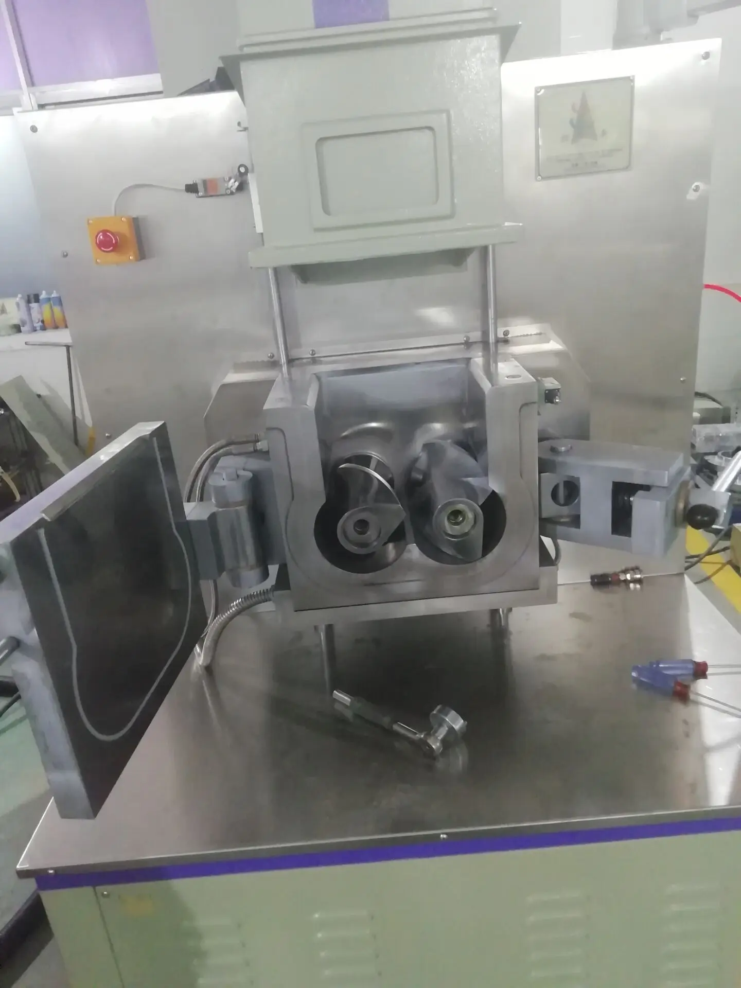 Ceramic Injection Molding processing machine/ceramic kneader/ ceramic mixer