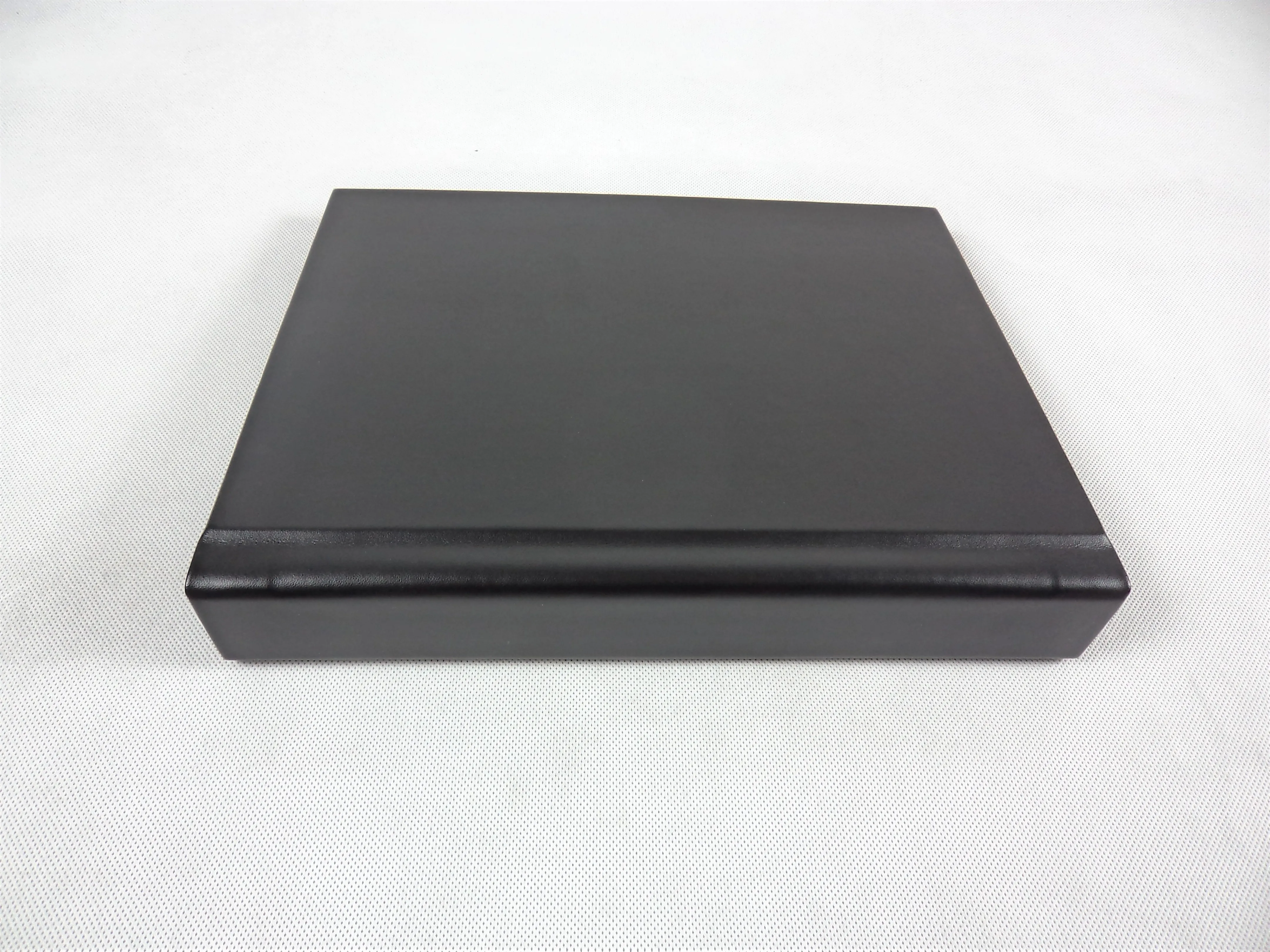 latest wedding photo album (fabric leather vinyl paper) China wholesale