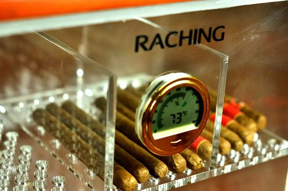 
2019 Cigar countertop retail unique display acrylic cabinet humidor factory 