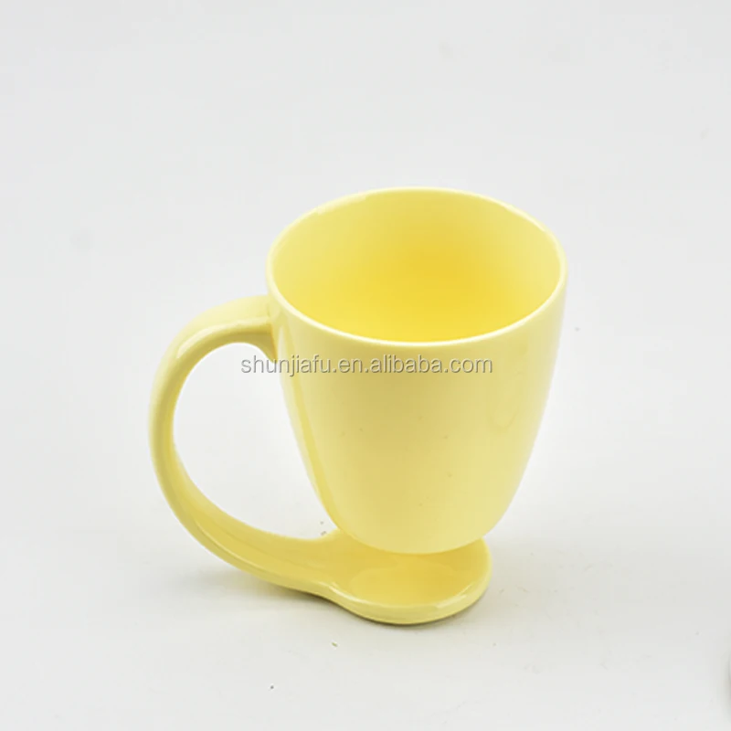 Yellow Color Home Decoration Custom Suspending mugs Floating Ceramic Coffee Mug With Handle and Lid
