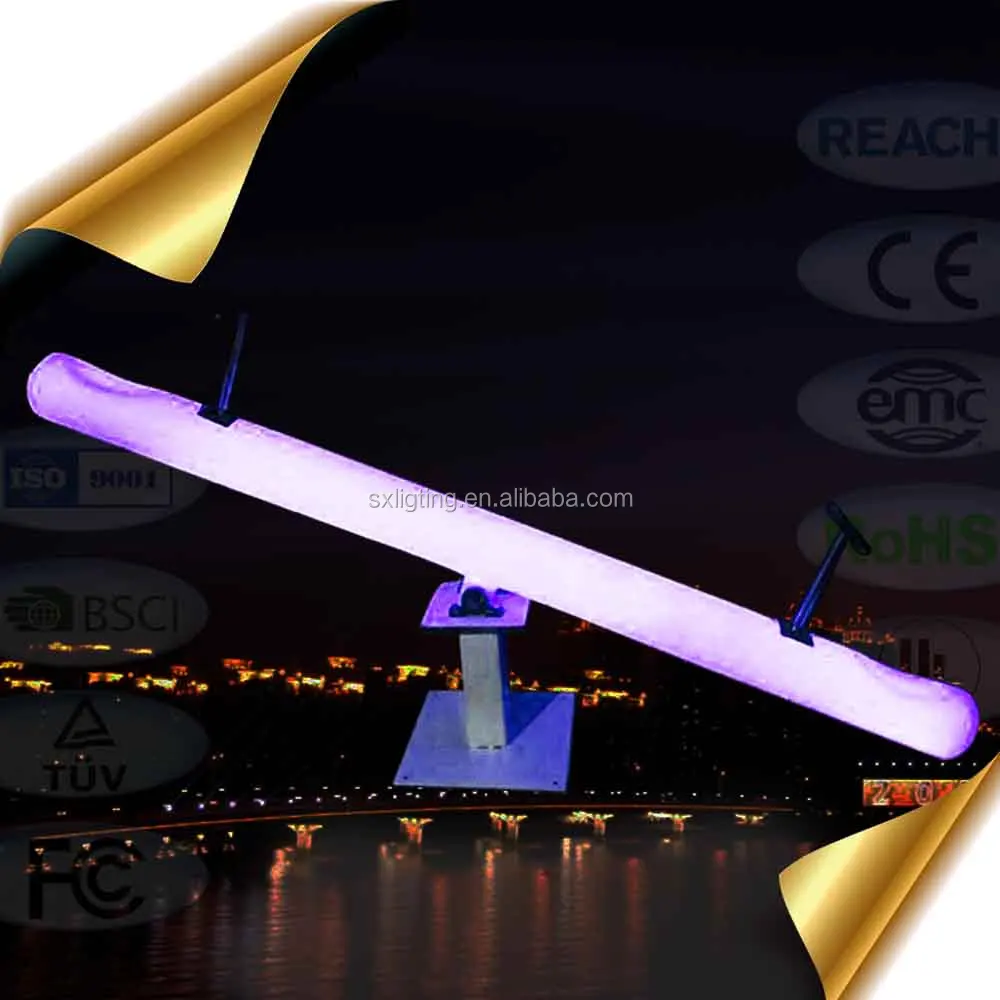 
LED Seesaw Garden Lights Up / LED Seesaw Creates Playful Public Art / LED sports equipment 