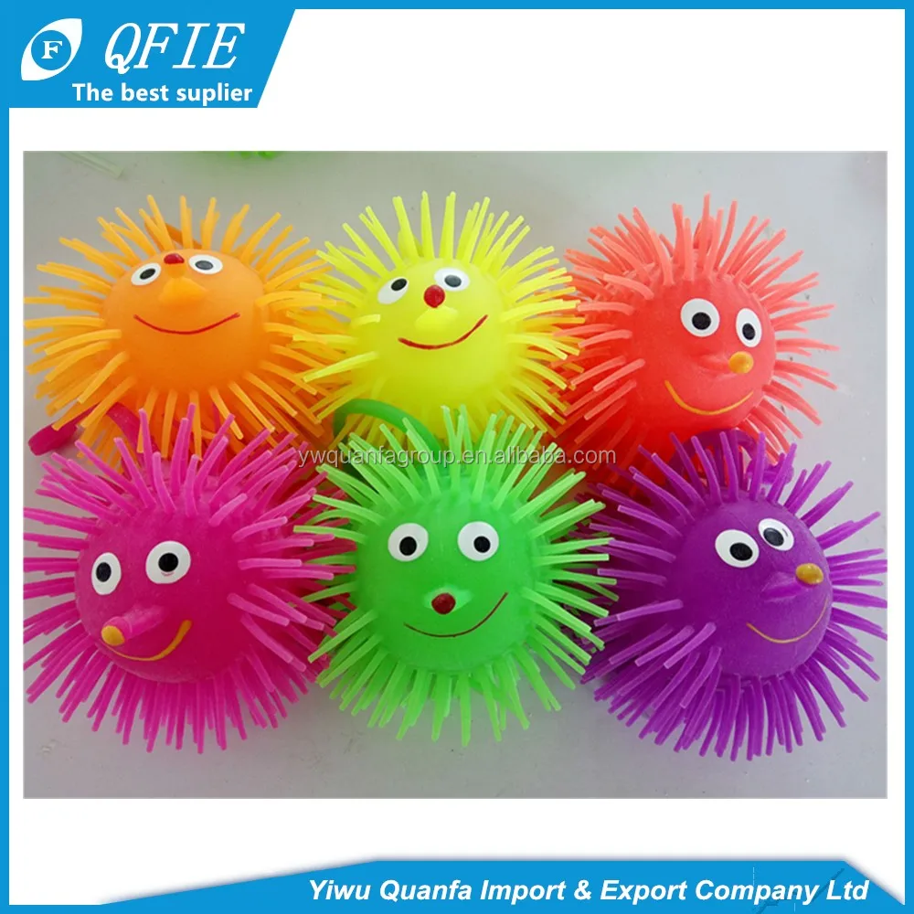 Cute multi-colour 2 inches TPR flashing hedgehog ball toy put into capsule for vending machine