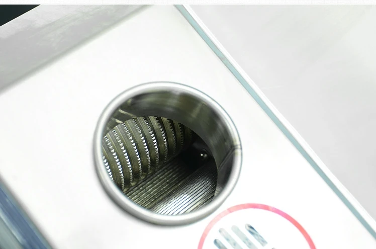 Настольная машина для извлечения сока из сахарного тростника