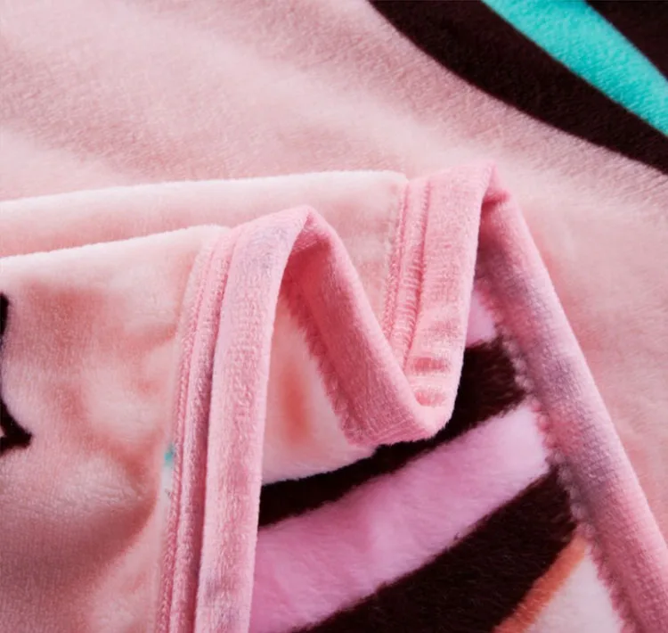 Korea style cheap wholesale 100%polyester flannel fleece blankets warm knitted home use customized gift made in china