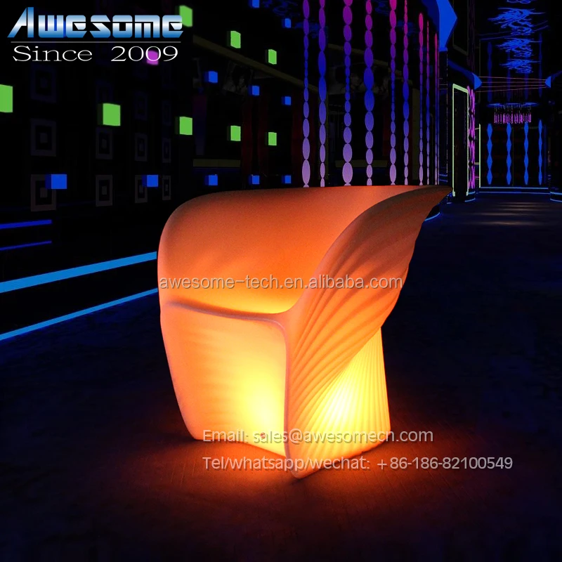 События на открытом воздухе Используйте PE Материал изменение цвета напор светодиодного дивана для ночного клуба