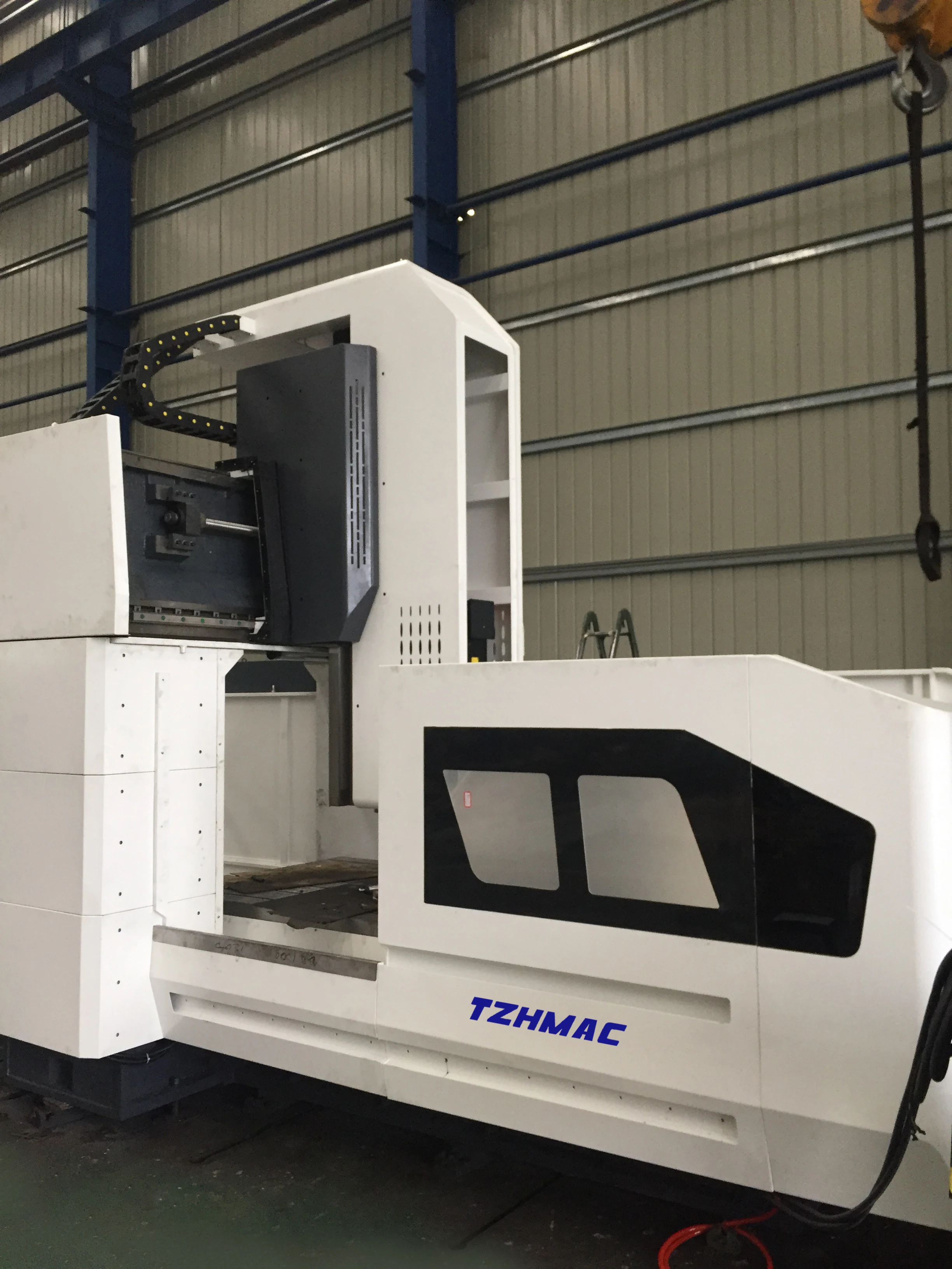 
Low price Gantry with Syntec 10A, OEM cheap cnc milling machine made in china 