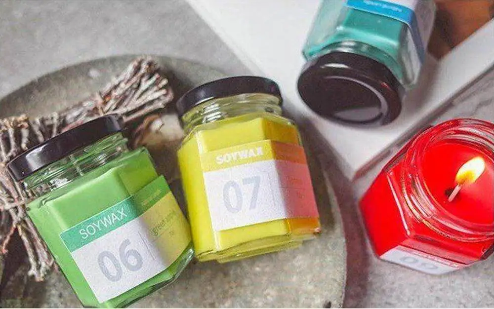 Cheap Price Recyclable Hexagonal Glass Jar Scented Candle Unique Shape Storage Jar Aromatherapy Soy Wax Candle in Bulk