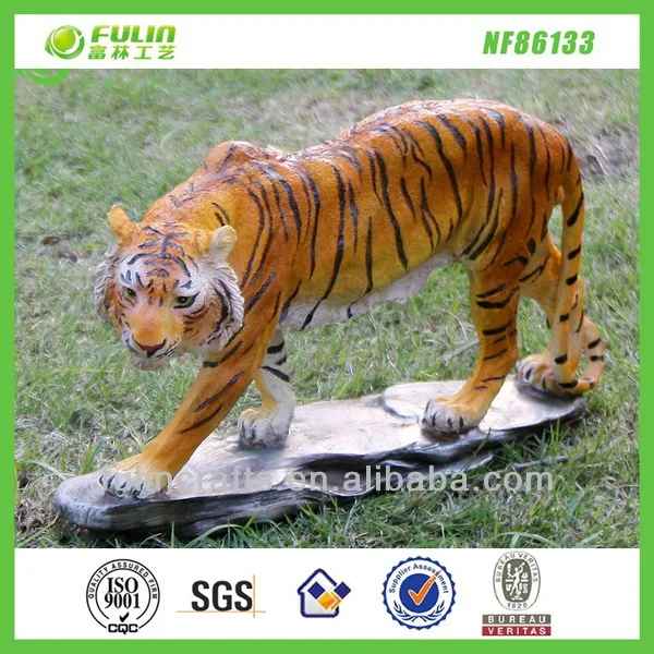 Artifical Souvenir Garden Sculpture Resin Tiger Statue