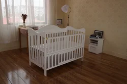 Factory Direct Price  levels adjustable wooden baby cots or cribs