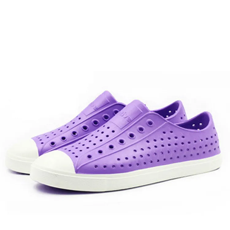 
New Design Slip On Sneakers Beach Sandals EVA Garden Clogs 