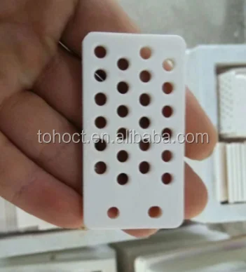 95---99.9%Al2O3 alumina white color ceramic hole plate
