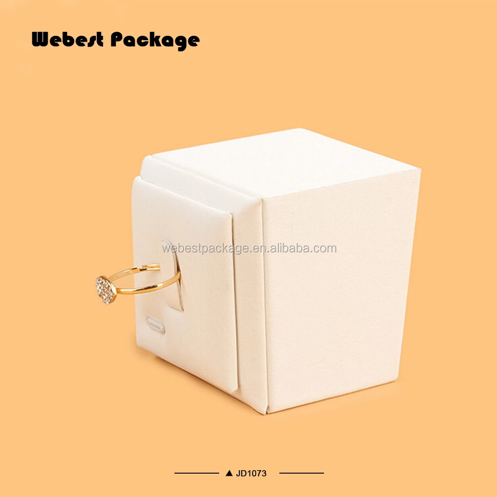 
Webest first class high level customized good-looking portable jewelry display velvet ring 