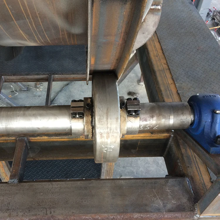 
ningguo jingcan rock and roll rotational moulding machine making kayak 