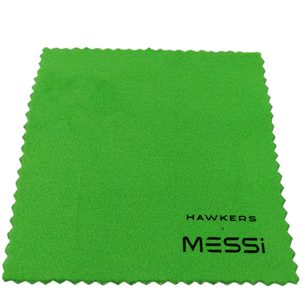 
 2021 Custom simple style microfiber glasses cleaning cloth with designed embossing logo  