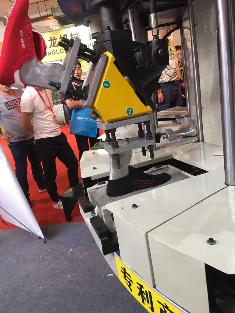 
Full automatic last turning PVC injection shoe making machine 