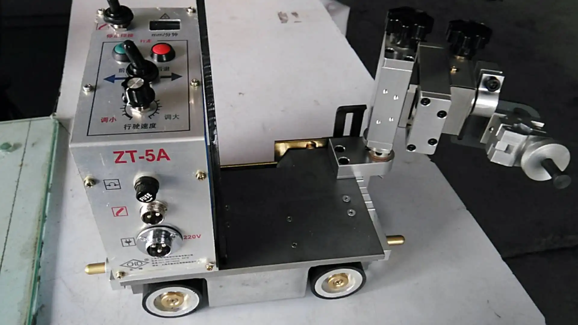 portable auto Horizontal  fillet welding carriage  welding trolley  ZT-5A   welding tractor