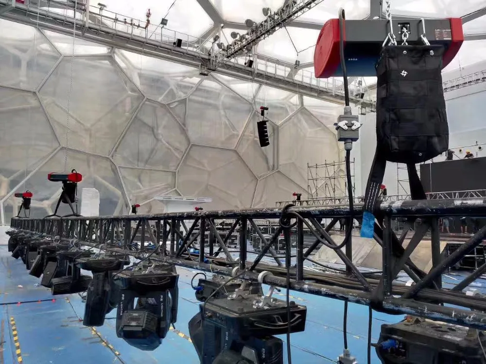 LX8 099 mini portable electric chain hoist or electric chain winch for lifting truss and light and led