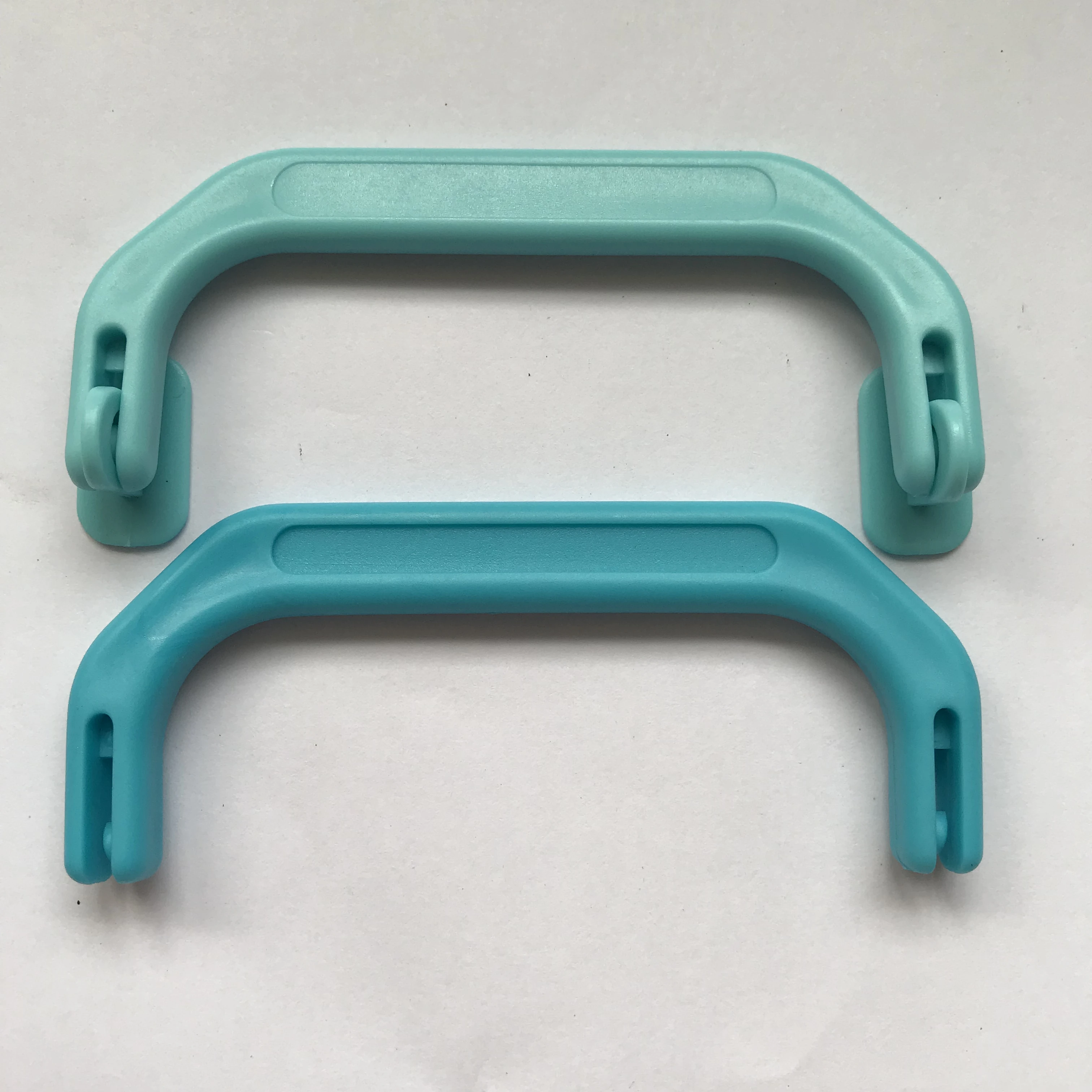 FS2072  Foshan popular plastic handle for bag box suitcase luggage children box