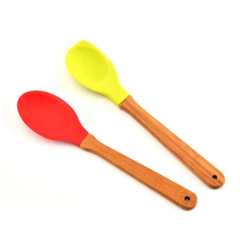 Classical red/yellow silicone head wooden handle spoonula and spoon set for making salad
