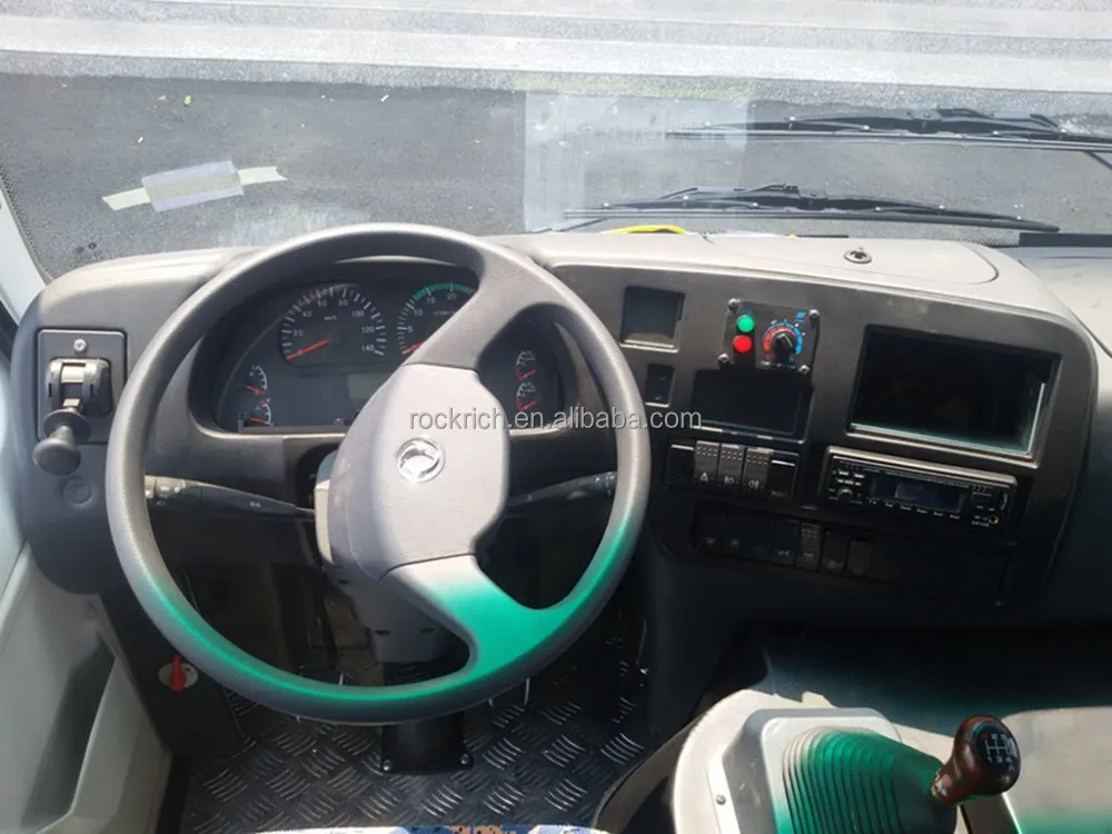 Новый Туристический автобус с ручной коробкой передач для продажи в Тунисе