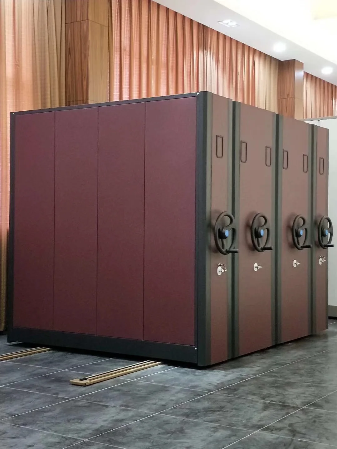 Customize Movable Keep Files Safe Counter Display Gondola System Compact Wall Partition Mobile Office