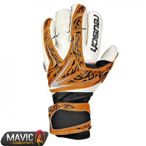 Goalkeeper Gloves Pakistan