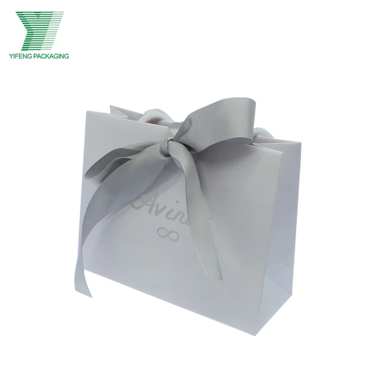 High quality in guangzhou with top grade packing custom small boutique gift bags jewellery gift pouch promotional paper gift bag