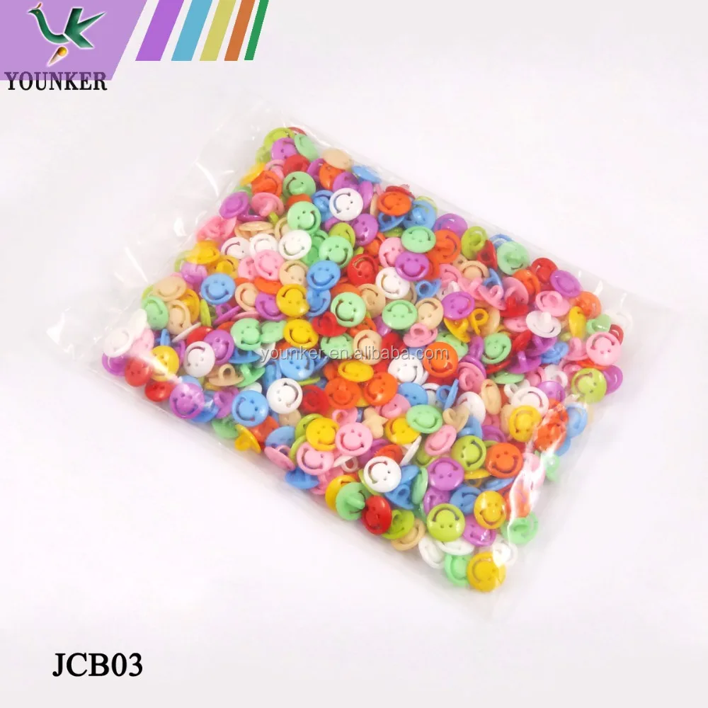 Multicolor round smile face plastic buttons custom sewing round buttons