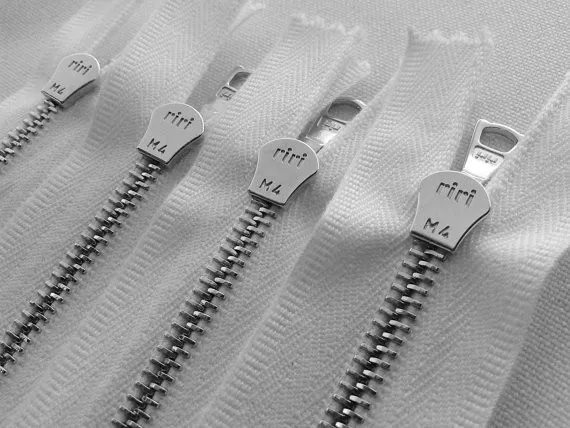 
Riri Zipper Closed Bottom White Cotton Silver (Nickel) Finish 