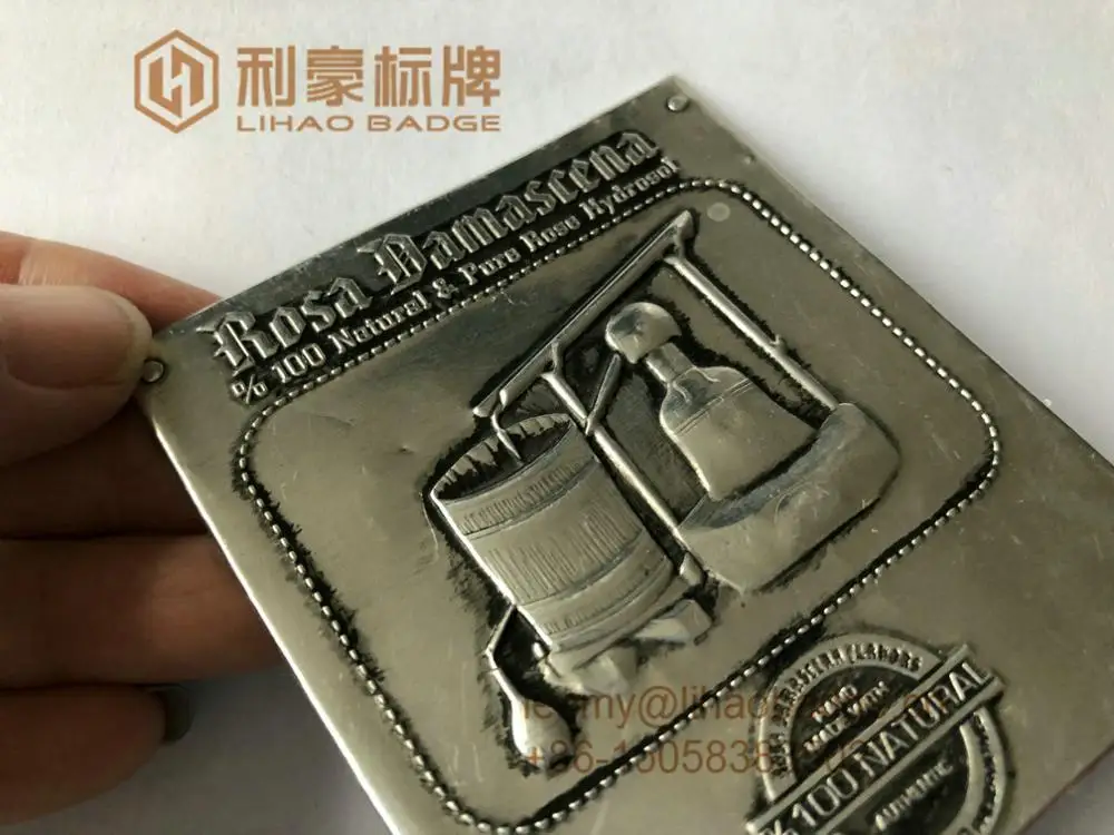 Factory Custom Metal Soft Aluminum Pewter Matt Gold Bottle Tequila platinum Label Sticker