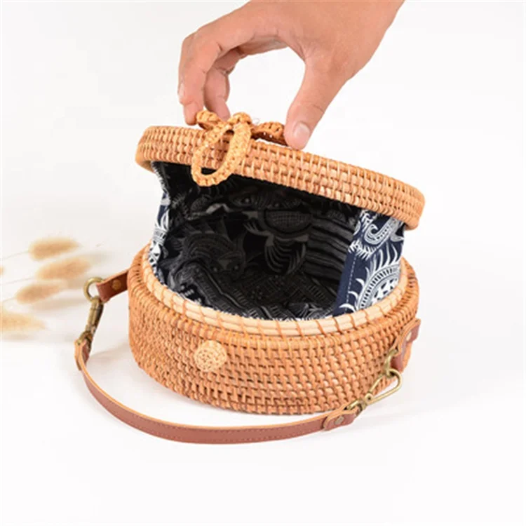 2024 Round Straw Bags Women Summer Rattan Bag Handmade Woven Beach Cross Body Bag Circle Bohemia Handbag Bali Lowest price