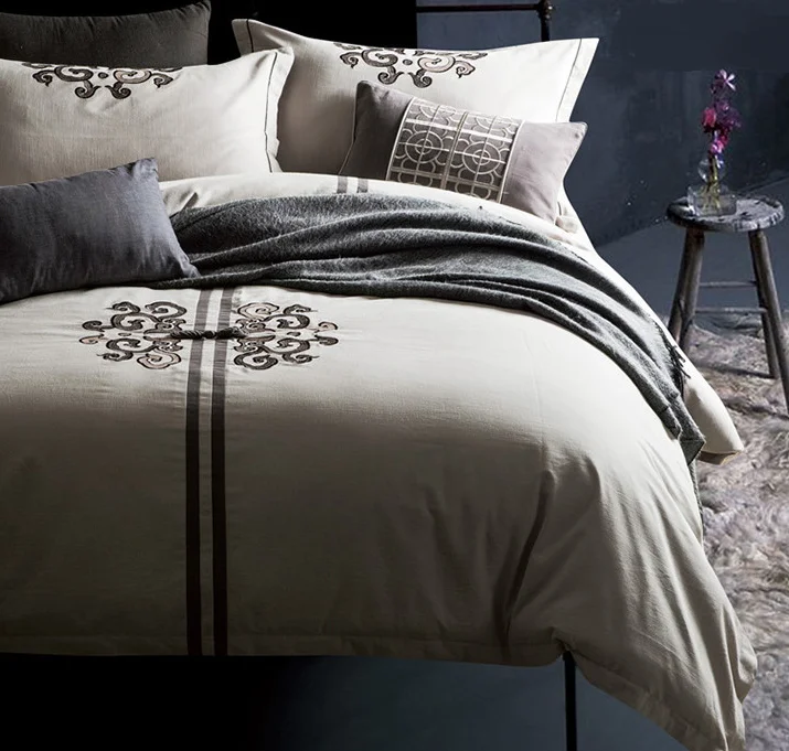 
Madison Park King Size Quilt 100% cotton Bedding Set - Aqua, White, Leaf Embroider, 4 Piece duvet & pillowcases&flat sheet 