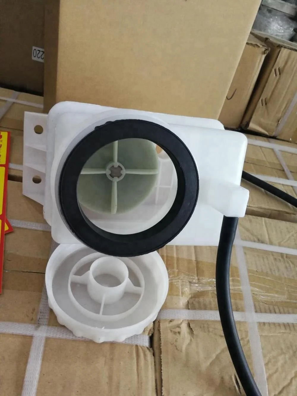 Truck Spare Parts 44360-2412 HINO700 Steering Tank