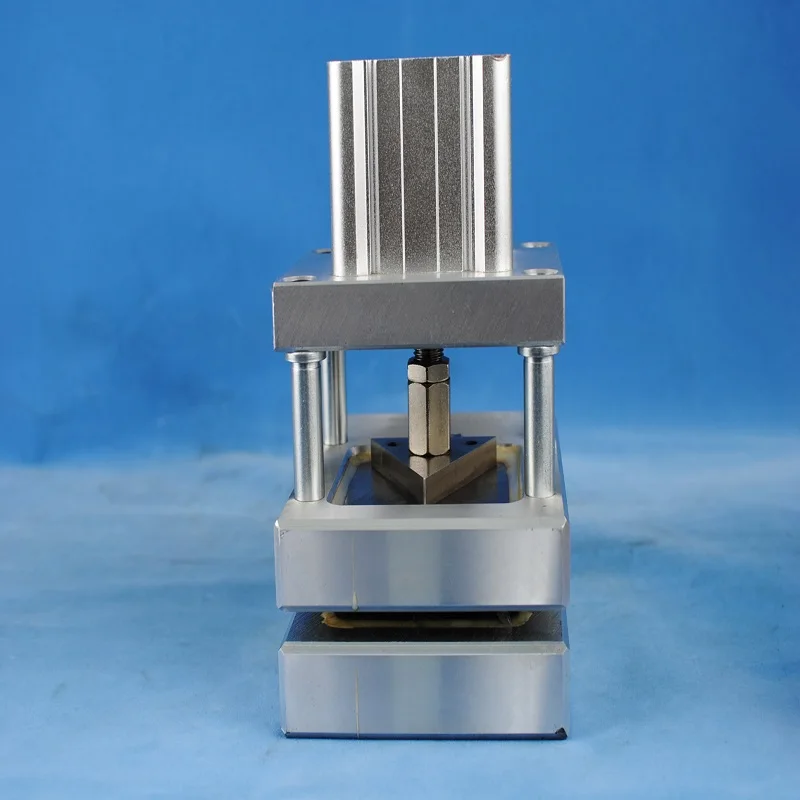 PE Bag Triangle Hole Pneumatic Punching Machine