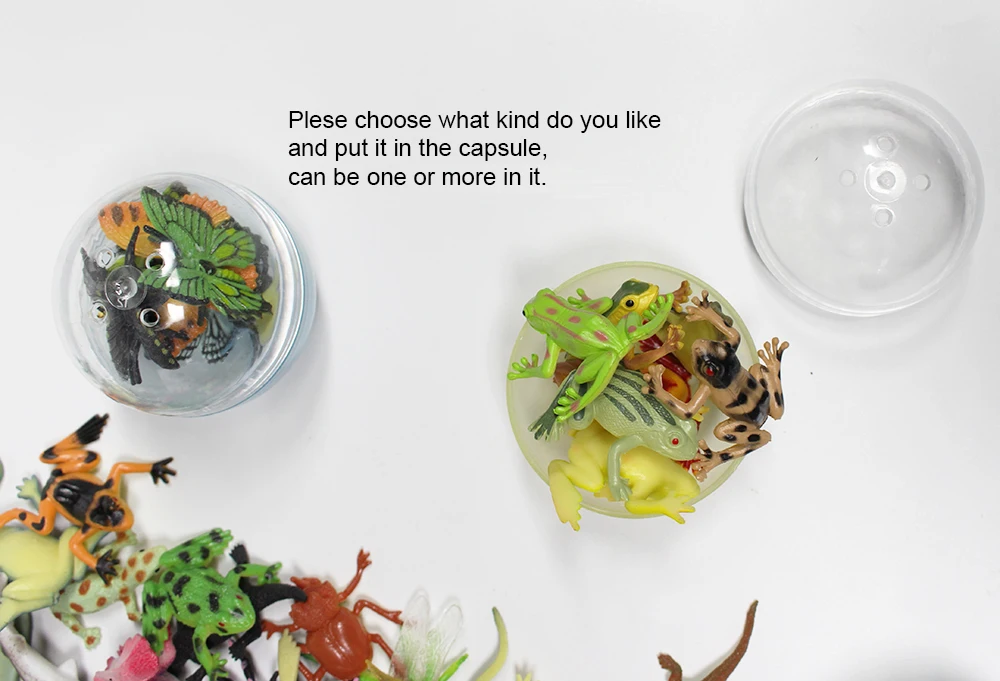 Promotional bulk 2021 funny small bath bomb figure gift mini plastic animal OEM capsule toy 20-60mm