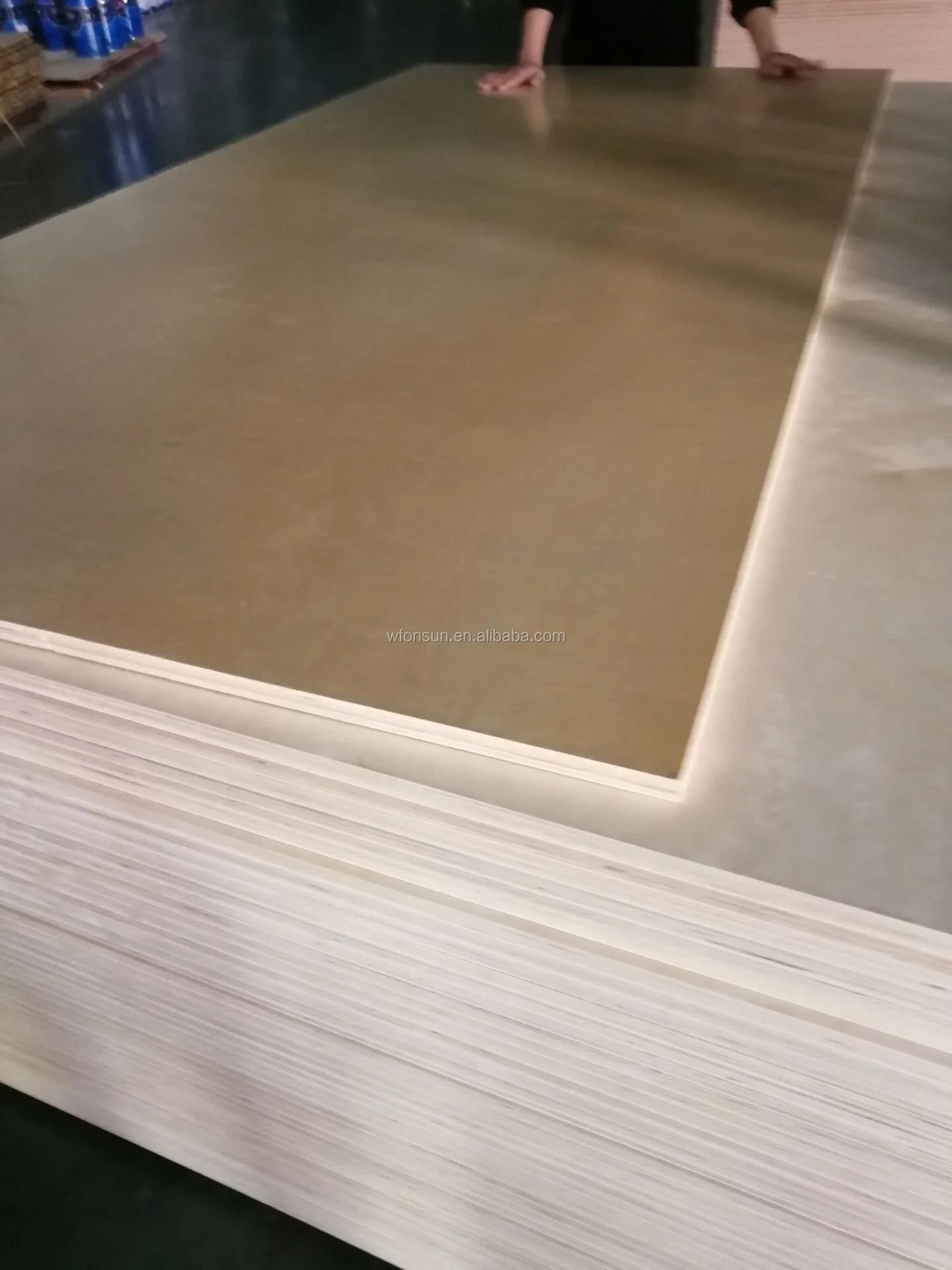 Hot Sale 4x8 prefinished plywood 18mm high gloss uv birch board for furniture