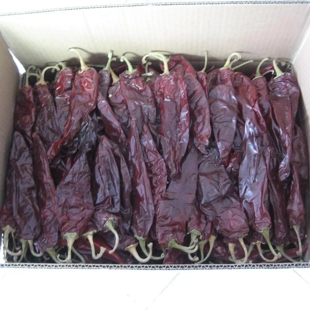 Chinese Xinjiang 100% Pure  Aflatoxin Free Sweet Paprika Pods Table Paprika Sweet Paprika Suppliers in Jiaozhou Factory