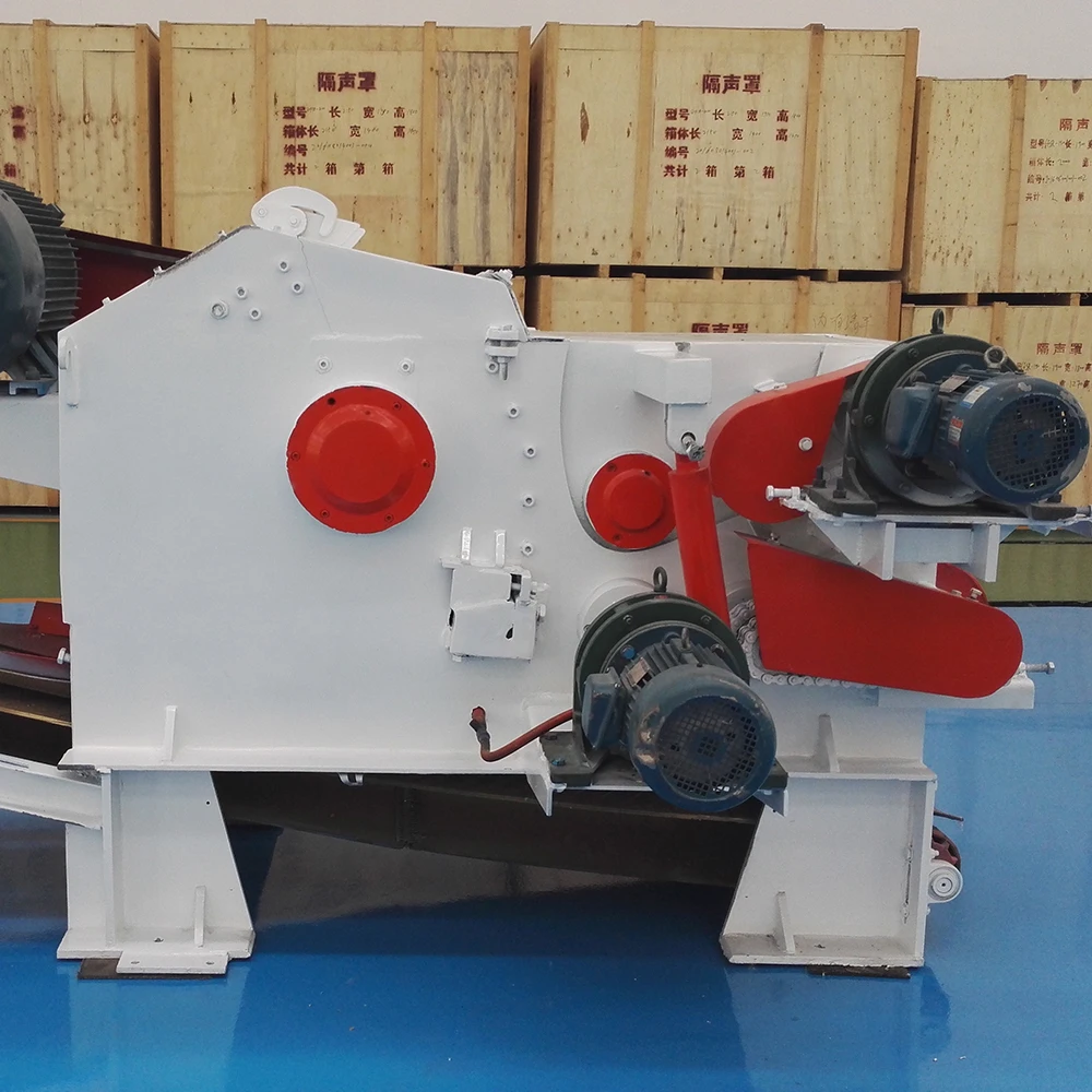 Discharge uniform kubota wood chipper