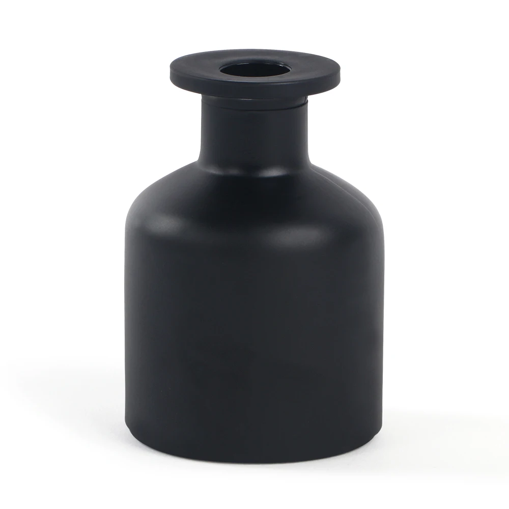 150ml matte black colored round empty reed diffuser glass bottle with cork