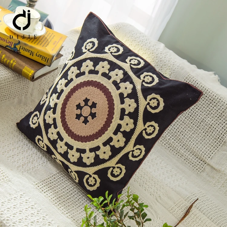 Высокое качество 100% полиэстер вышитые декоративные квадратный авто сиденье плотная цветная подушка крышка