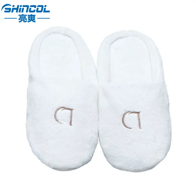 Comfort and durability custom personalized fancy embroidered winter warm coral velvet anti slip hotel slippers shoes