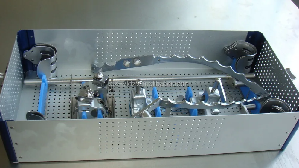 surgical instrument -- reusable FR I Retractor