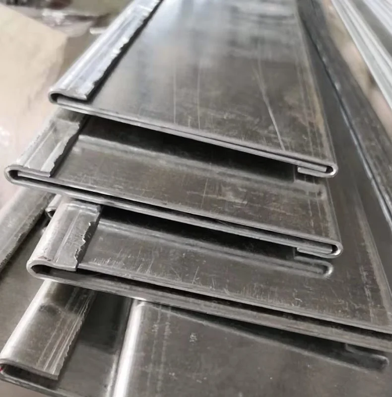 100mm Height Corten Steel Lawn/Garden Edging with top edge folded